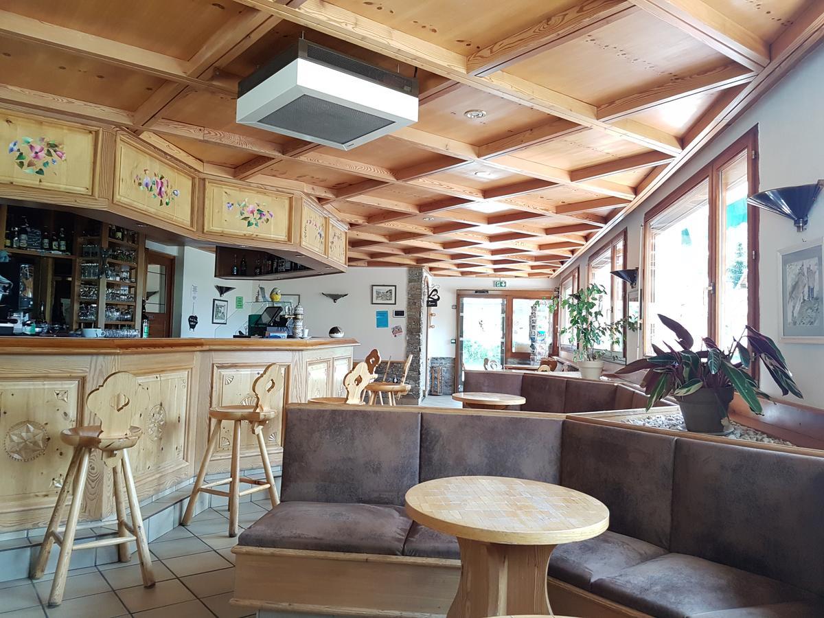 Hotel La Vanoise Bessans Exterior photo